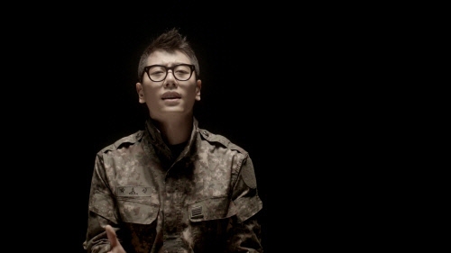 오는 9월 전역을 앞두고 있는 가수 박효신. <br>스포츠서울DB