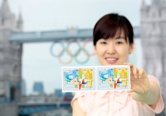 지식경제부 우정사업본부는 제30회 런던올림픽대회 기념우표 2종(130만장)을 대회 개막일인 27일 발행한다고 26일 밝혔다. 우정사업본부 제공