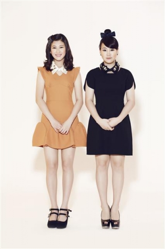JYP 연습생 백예린(왼쪽)과 K팝스타 우승 박지민