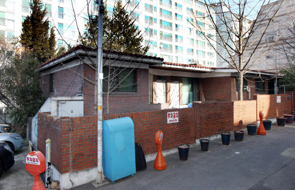 김 후보자의 두 아들 명의로 돼 있는 서초동 주택의 현재 모습. 연합뉴스