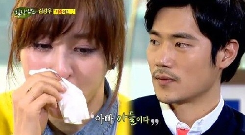 한혜진(왼쪽)이 김강우에게 고마운 마음을 전하며 눈물을 흘리고 있다. <br>SBS ‘힐링캠프’ 방송 캡처