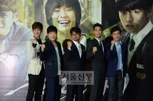 ▲ 배우 박기웅(왼쪽부터), 손현주, 장철수 감독, 김수현, 이현우