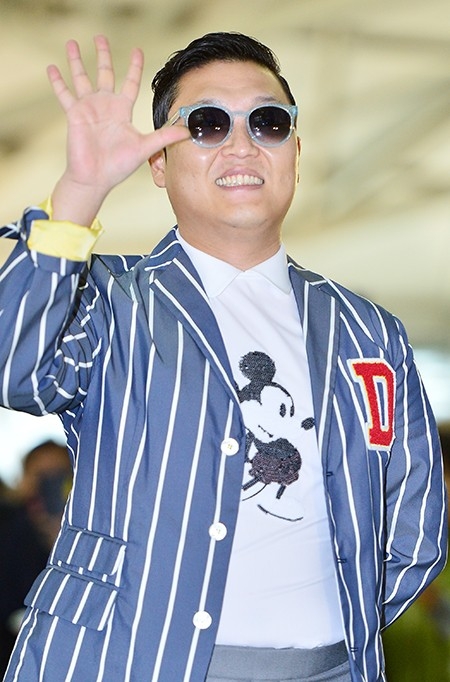 싸이가 독일 ‘넥스트 톱 모델 시즌8’ 결승전 축하무대에 선다. <br>스포츠서울