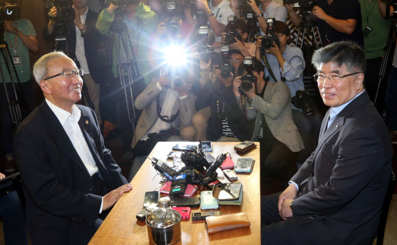 현오석-김중수 첫 단독 회동