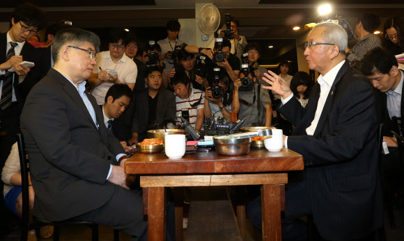 현오석-김중수 첫 단독 회동