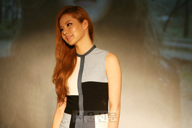 그룹 투개월의 김예림이 18일 오전 서울 여의도 IFC몰에서 열린 첫 번째 솔로 미니앨범 ‘어 보이스‘(a VOICE) 발매기념 쇼케이스를 가졌다. 문성호PD sungho@seoul.co.kr