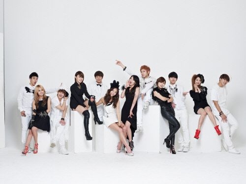 비스트, 포미닛, 가수 지나<br>큐브엔터테인먼트 제공