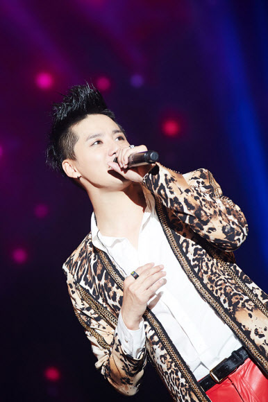 지난 20일 오후 태국 방콕에 있는 시암 파라곤에서 김준수의 두 번째 아시아 투어 콘서트가 열렸다.  <<씨제스엔터테인먼트 제공>>