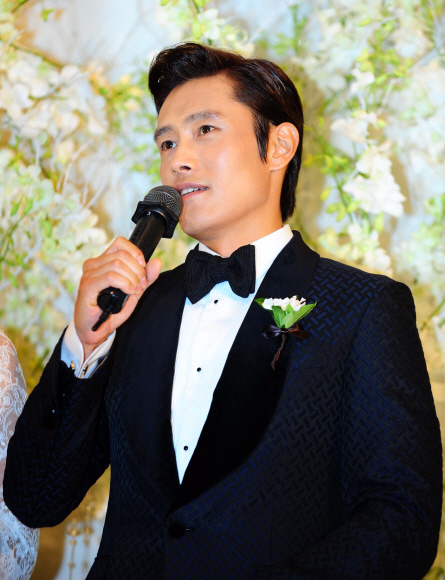 배우 이병헌, 이민정 커플이 10일 오후 서울 한남동 그랜드 하얏트 호텔에서 백년가약을 맺고 부부로 거듭난다. 문성호PD sungho@seoul.co.kr