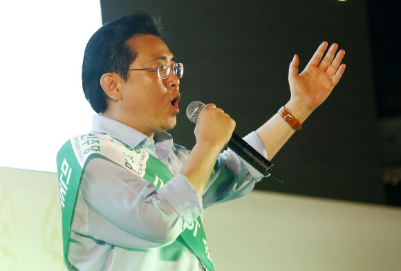 국민촛불대회 발언하는 전병헌 원내대표