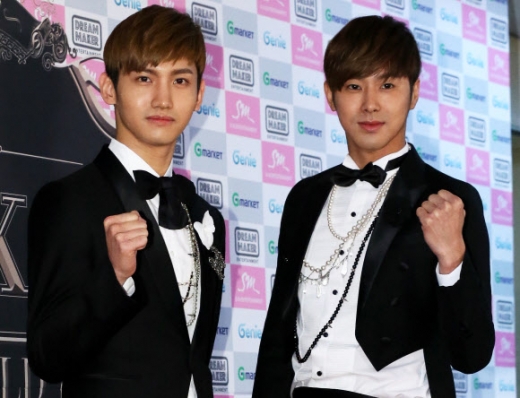 동방신기가 18일 오후 서울 송파구 방이동 올림픽 체조경기장에서 월드투어 첫 공연 TVXQ! LIVE WORLD TOUR ‘Catch Me’ in SEOUL에 앞서 기자회견을 갖고 있다. 연합뉴스