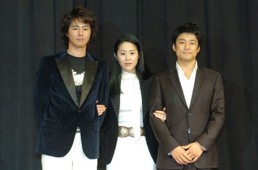 sbs드라마 봄날로 안방극장에 돌아온 고현정(가운데).조인성(왼쪽) 지진희 <br>강영조기자kanjo@