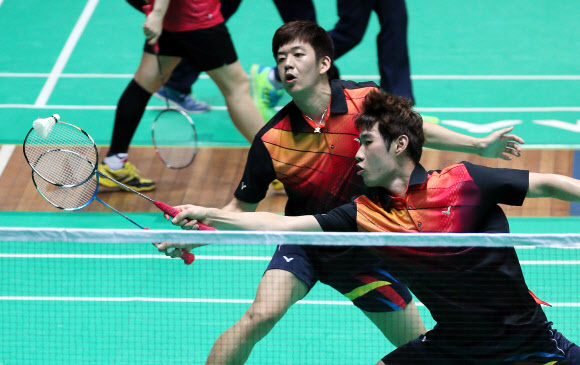 제94회 전국체육대회 배드민턴 남자일반부 단체전 이용대와 조건우  연합뉴스