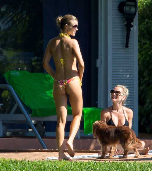 마이애미 스타 조안나 크루파의 놀라운 비키니 몸매. 사진=TOPIC / SPLASH NEWS(www.topicimages.com)