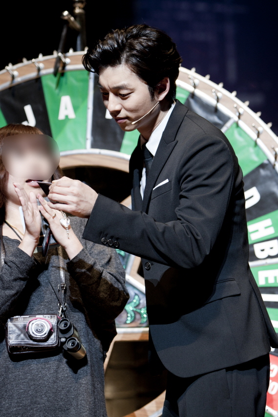 지난 24일 공유는 도쿄 국제포럼에서 열린 일본 팬미팅 ‘GONG YOO Premium Night 2013’약 6천 여명의 팬들과 만남을 가졌다. 매니지먼트 숲제공