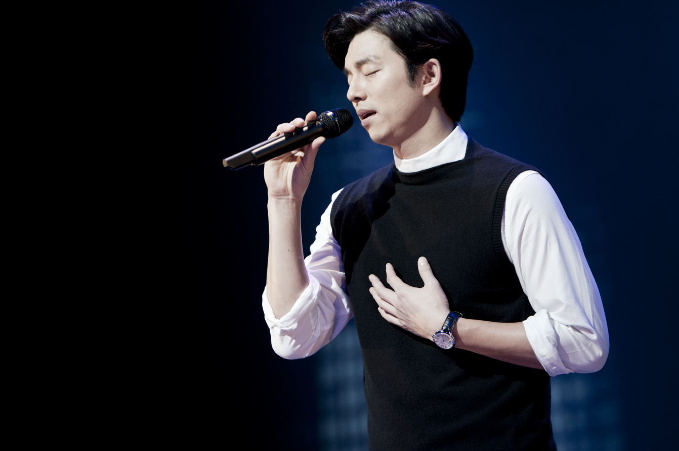 지난 24일 공유는 도쿄 국제포럼에서 열린 일본 팬미팅 ‘GONG YOO Premium Night 2013’약 6천 여명의 팬들과 만남을 가졌다. 매니지먼트 숲제공