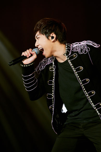 2013 이승기 희망콘서트- 희노애락 후크엔터테인먼트 제공