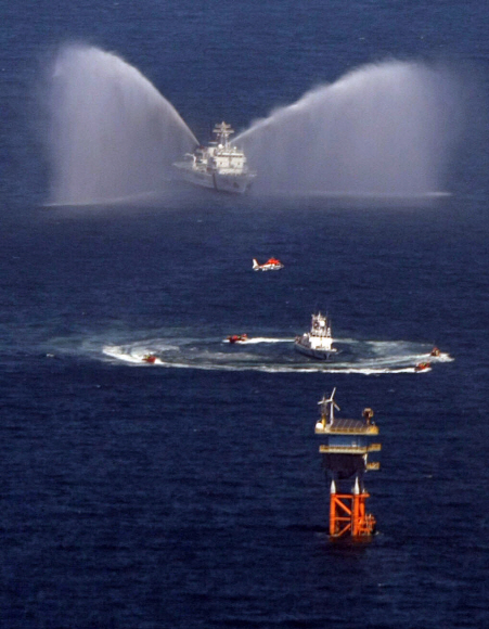 해경은 EEZ(배타적 경제수역) 선포기념일(9월 10일)을 앞두고 9월 5일부터 각 해역별로 대테러, 불법어선단속, 해상 검문검색, 위기대응 훈련을 포함하는 ’KCG(Korea Coast Guard) 2020’ 훈련을 실시했다. 사진공동취재단