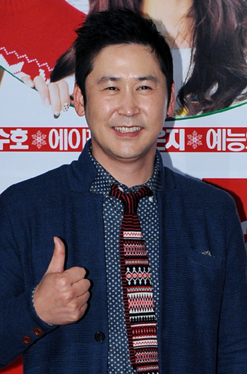 영화 ‘세이빙 산타’ 언론시사회 신동엽