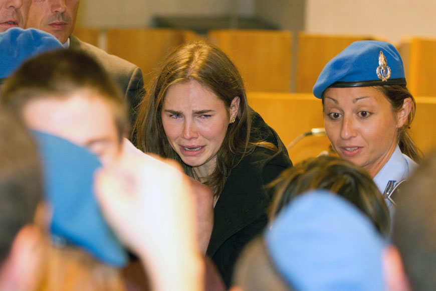 룸메이트인 영국인 여대생 메러디스 커쳐를 살해한 혐의로 체포 된 아만다 녹스 사진=TOPIC / SPLASH NEWS(www.topicimages.com)　