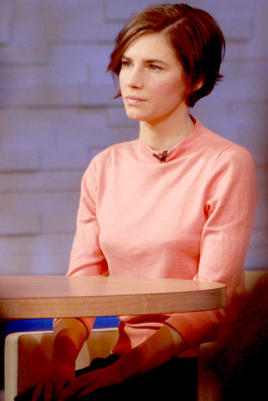 지난달 31일 뉴욕 ‘굿모닝 아메리카’에서 출연한 아만다 녹스. 사진=TOPIC / SPLASH NEWS(www.topicimages.com)　