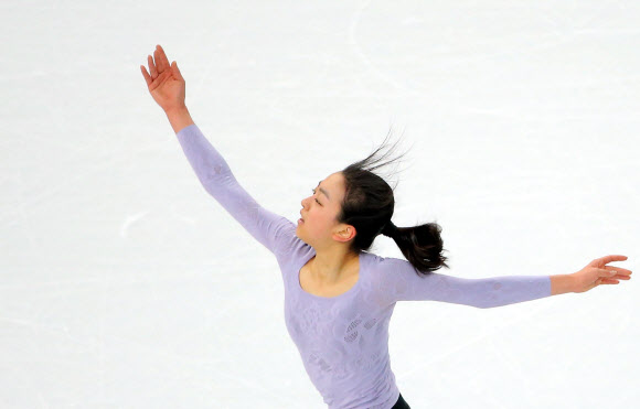 소치 동계올림픽 개막이 하루 앞으로 다가온 6일 오전 러시아 소치 아이스버그  스케이팅 팰리스에서 일본 아사다 마오가 훈련을 하고 있다. 아사다 마오는 오는 9일 부터 열리는 단체전에 출전한다.  연합뉴스