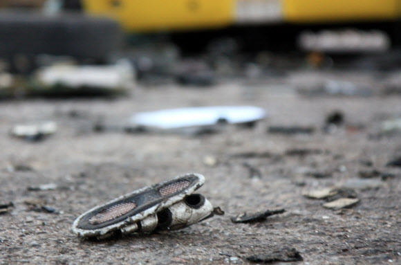 이집트 시나이반도 타바 국경검문소 앞에서 벌어진 자살폭탄 테러로 한국인 관광객들이 타고 있던 버스가 완파됐다. 연합뉴스