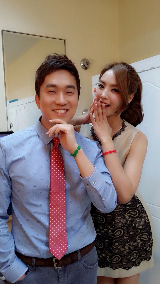 삼겹살데이? 클로버데이?…정인영 신승준 아나커플 인증샷  