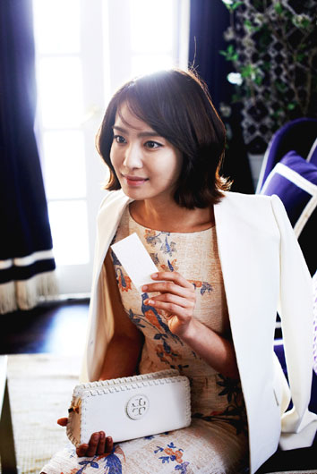 4일 진행된 토리버치 오드퍼퓸 론칭 행사에 참석한 박정아.