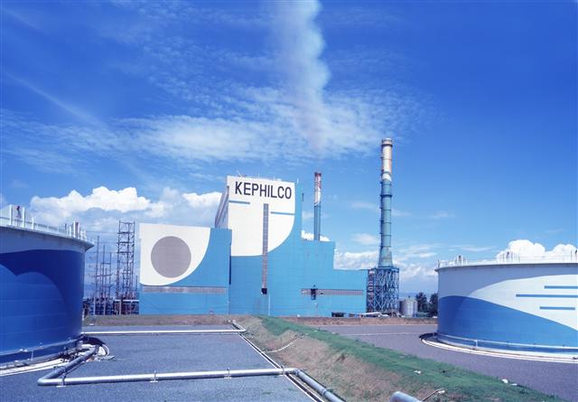 한전은 1995년 필리핀 마닐라 동남쪽 60㎞ 지점에 있는 리잘시 말라야 화력발전소 성능 복구공사 사업을 1억 6000만 달러에 수주하면서 해외사업의 첫발을 뗐다.  한전 제공