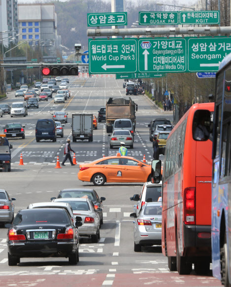 어벤져스 촬영으로 혼잡한 교통