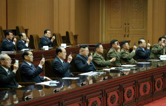 北, 최고인민회의 제13기 제1차 회의 개최