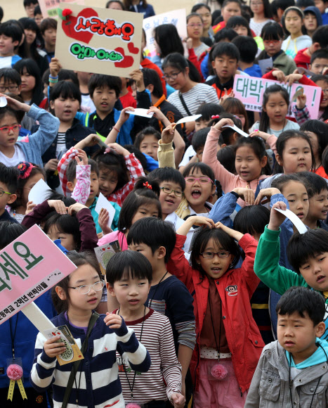 병아리들의 사랑 표현