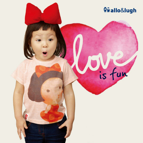 유아동복 브랜드의 모델인 추사랑의 ‘러브 이즈 펀 캠페인’ 화보. 알로앤루 제공