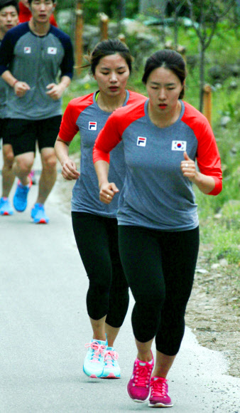 태백 고산지대 달리는 이상화 선수