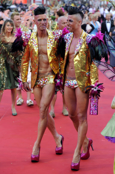 지난 31일(현지시간) 오스트리아 비엔나 시청에서 열린 ‘제22회 라이프볼(Life Ball) 에이즈 자선 행사’의 오프닝 세레머니 ⓒ AFPBBNews=News1