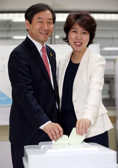 투표하는 유정복