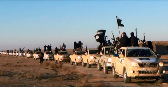 이라크·레반트 이슬람국가(ISIL) 반군들이 지난 1월 안바르주에서 세력을 과시하고 있다. ISIL홈페이지 AP 연합뉴스