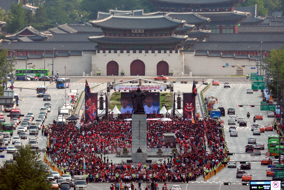 <월드컵2014>서울의 아침 깨우는 붉은 함성