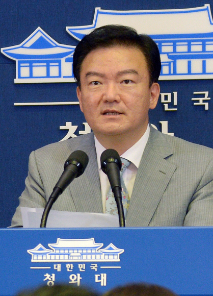 민경욱 청와대 대변인. 청와대사진기자단