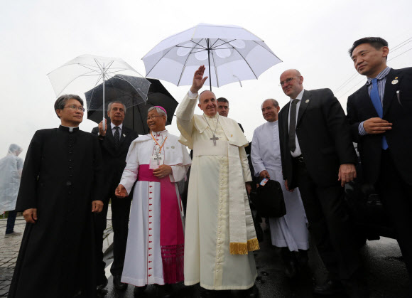 <교황방한>해미성지 방문한 프란치스코 교황