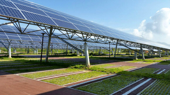 세종호수공원 주차장에 설치된 태양광발전소