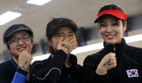 <아시안게임> 한국 여자 50m 소총 3자세 단체 은메달