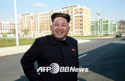 다시 전면에 나선 김정은 국방위원회 제1위원장 ⓒ AFPBBNews=News1