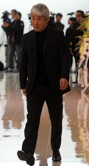 故 김자옥 빈소 향하는 김태욱