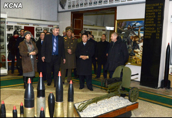 러시아 군사박물관 방문한 북한 최룡해
