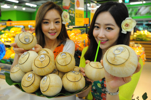 태국산 ‘이지 코코넛’