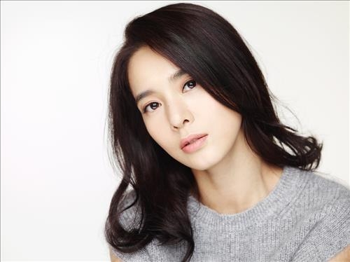배우 정혜영(42)이 KBS 2TV ‘해피선데이-슈퍼맨이 돌아왔다’의 내레이션을 맡는다.