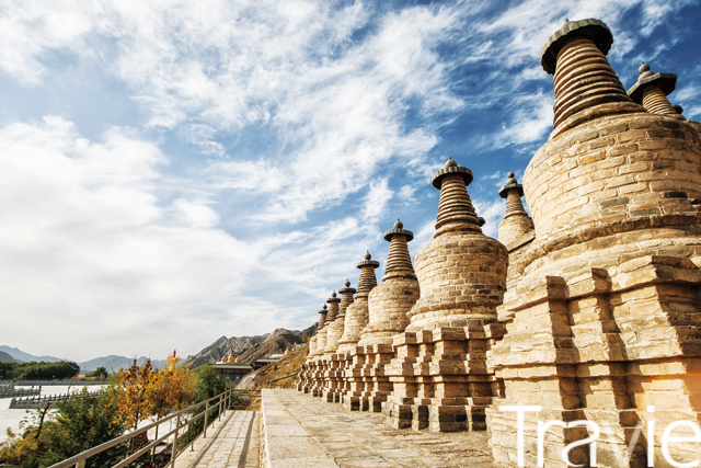 라마교 양식의 108청동탑
