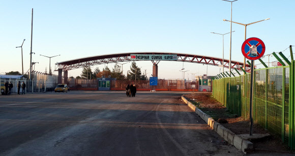 지난 10일 김모군이 실종된 터키 중남부 도시 킬리스에 있는 왼주프나르 국경검문소. 이 검문소를 넘으면 시리아로 들어갈 수 있다.킬리스 연합뉴스